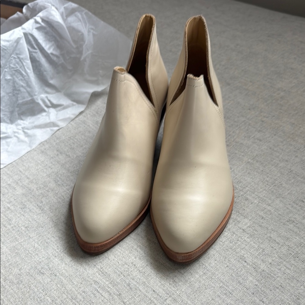 New! Nisolo Cream Ankle Booties Minimalist Design comfortable - Picture 3 of 8